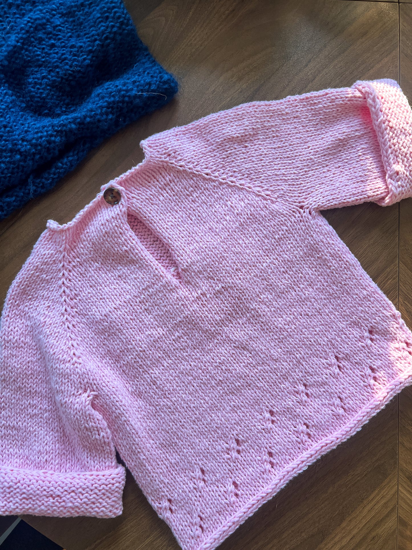 Baby sweater (0-3 months)