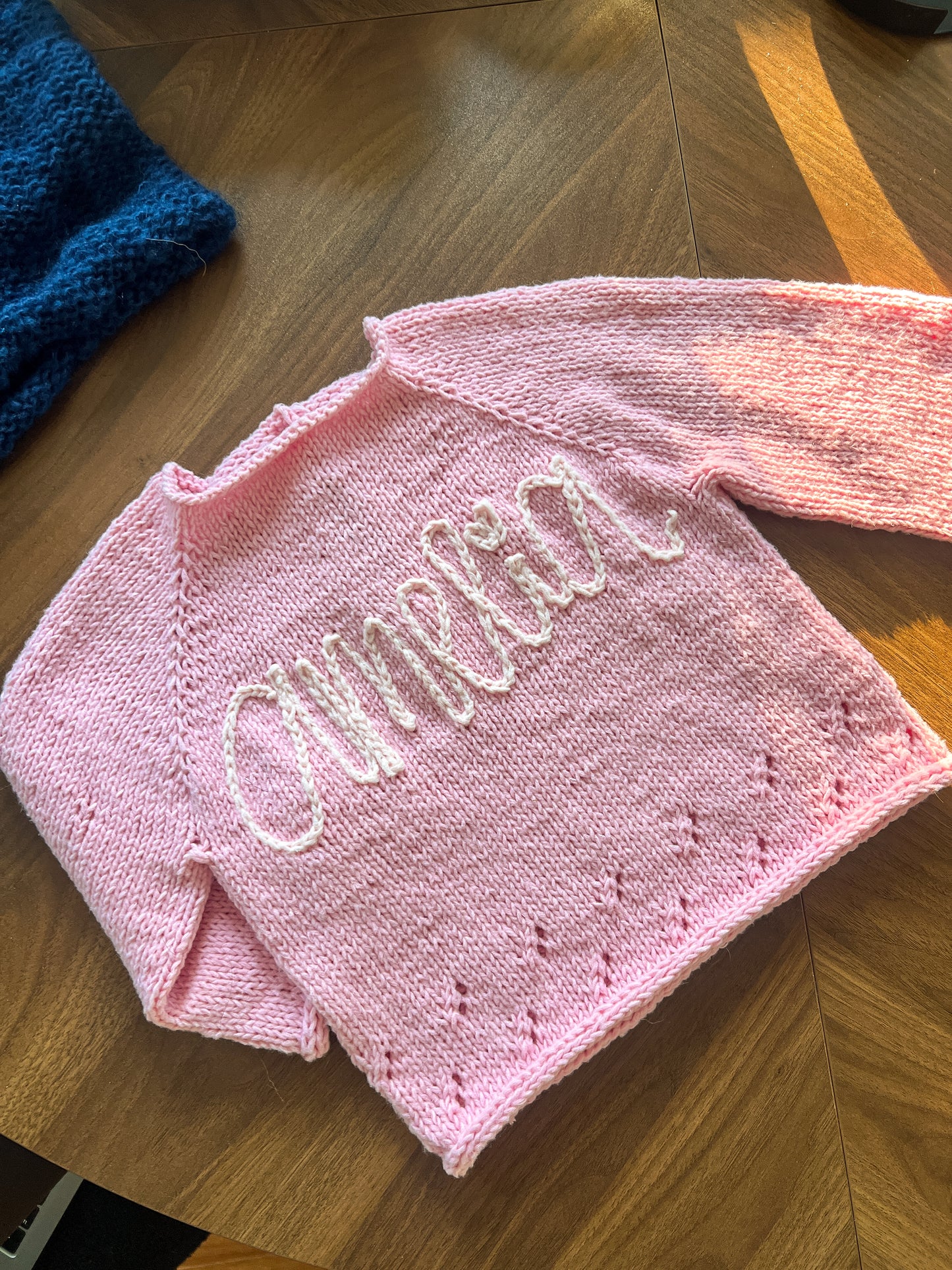 Baby sweater (0-3 months)